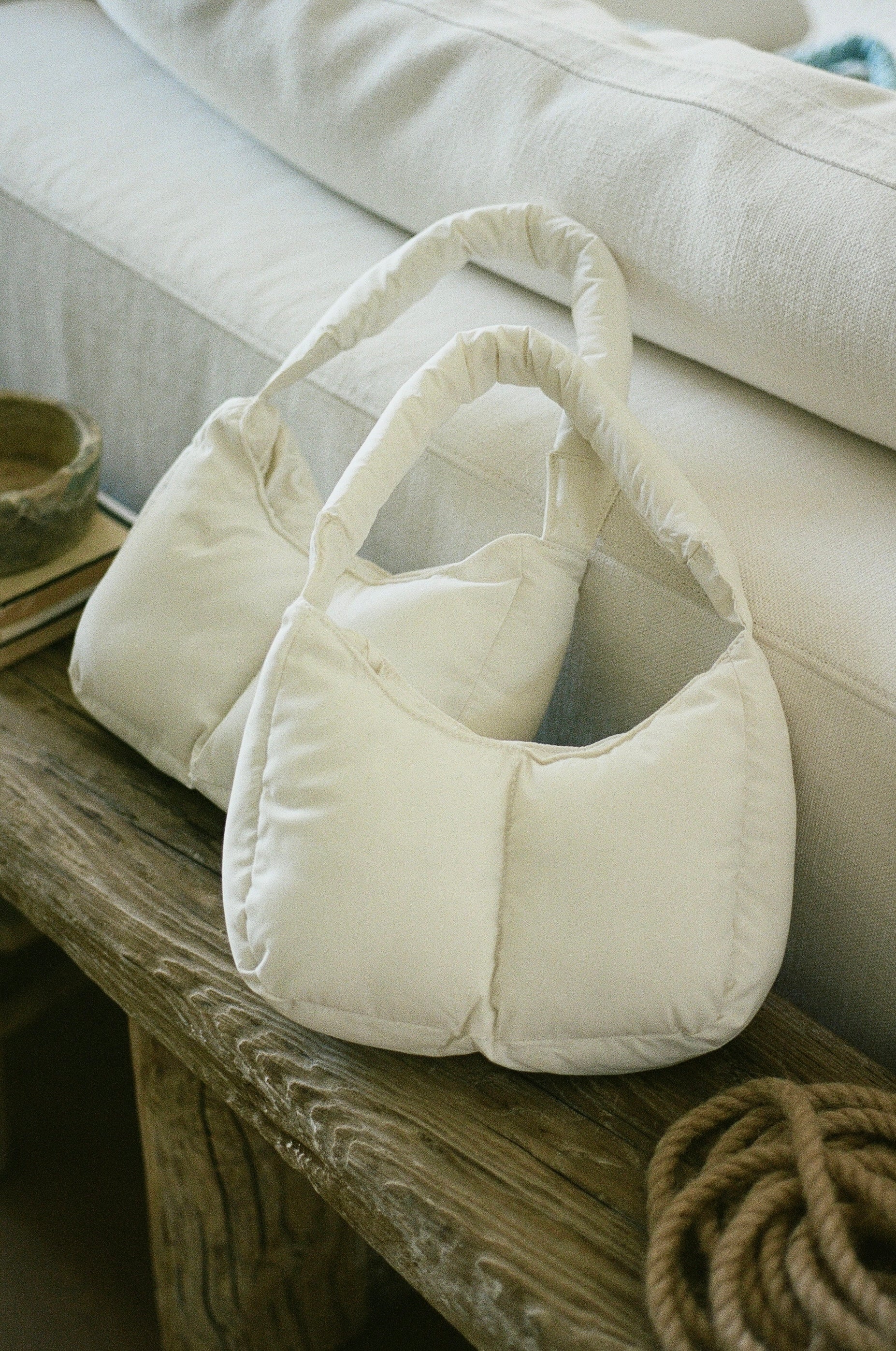 MINI PUFFER PURSE - BONE