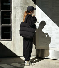 Load image into Gallery viewer, THE BIGGIE PUFFER PURSE - BLACK
